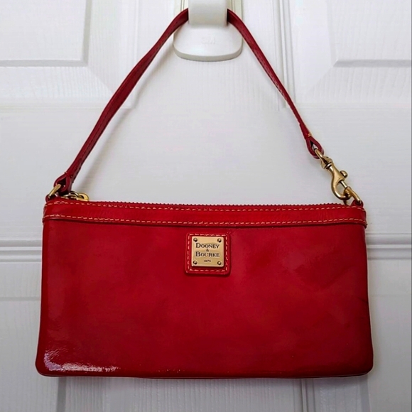 Dooney & Bourke Patent Leather Wristlet w/COA - Picture 1 of 7